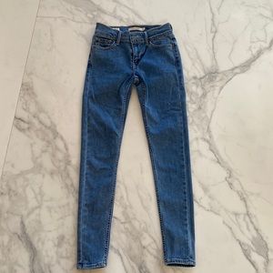 Levis Super Skinny 710 Jeans
